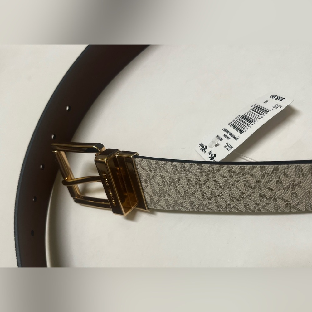 Michael Kors (MK) Stone Leather Belt